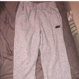*REPOST* Nike sweatpants